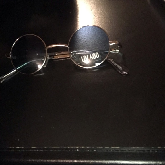 3 cute shades for $15,  total for all 3 is $15, $5 for 1 pair - Picture 3 of 4